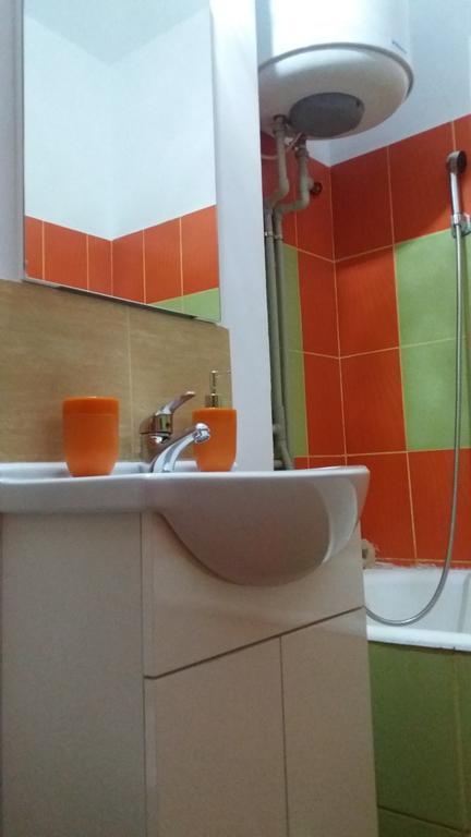 Studio Cora Apartment โอร์โชวา ภายนอก รูปภาพ