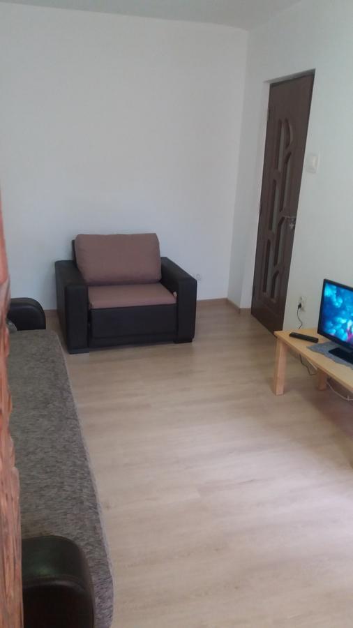 Studio Cora Apartment โอร์โชวา ภายนอก รูปภาพ