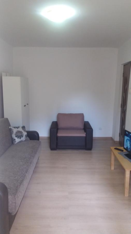 Studio Cora Apartment โอร์โชวา ภายนอก รูปภาพ